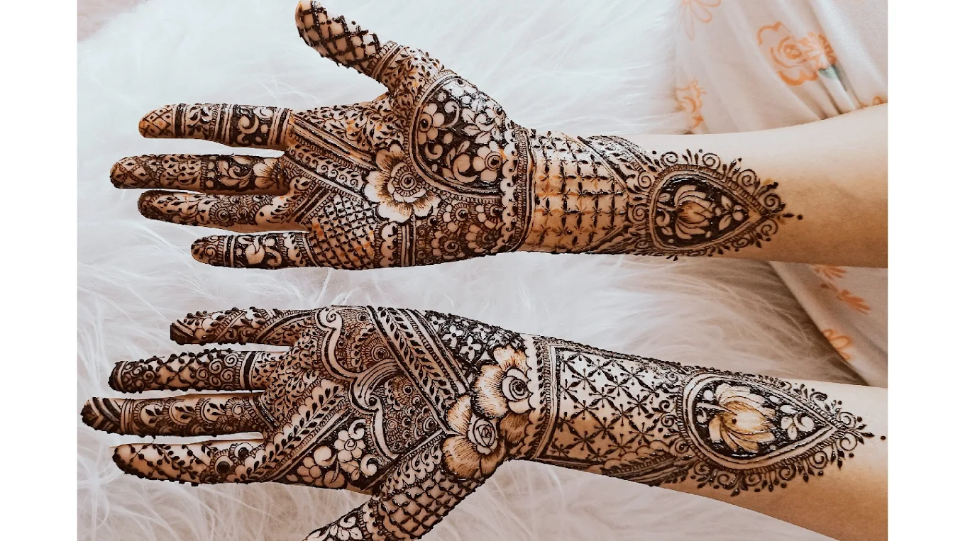 Humera Mehendi Artist