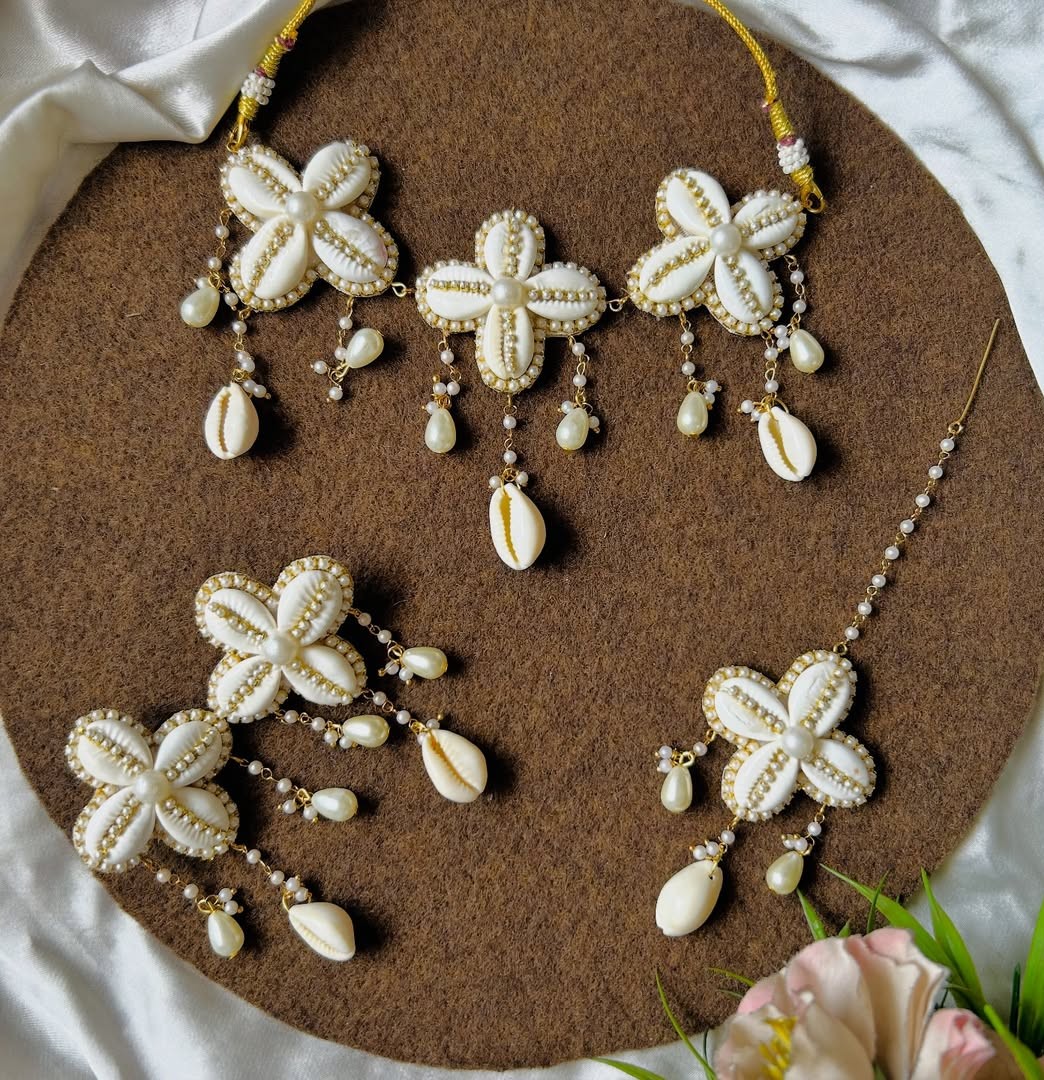 Sheel Jewelry Set