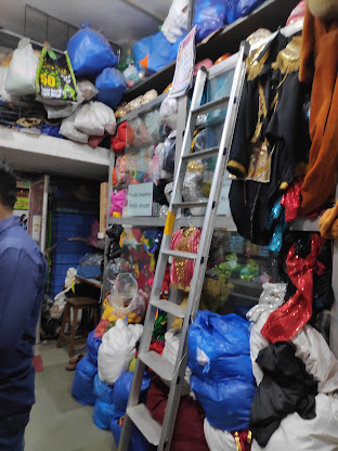 Shree Shrungar Dresswala