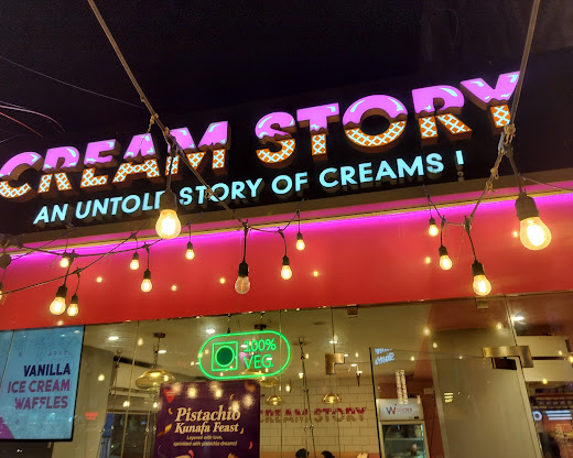 Cream Story