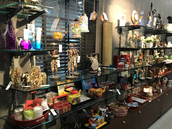 Regalo Exquisite LLP - Gifting Solutions