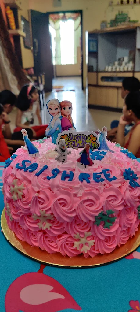 Designer Cakes by Chetana