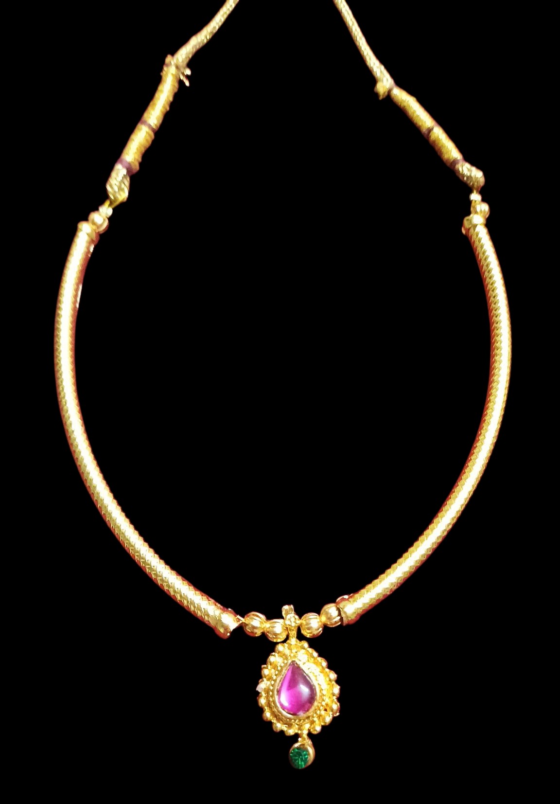 Traditional Pipe Thushi