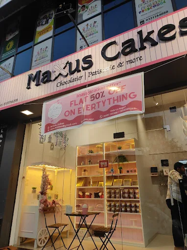 Maxus Cakes