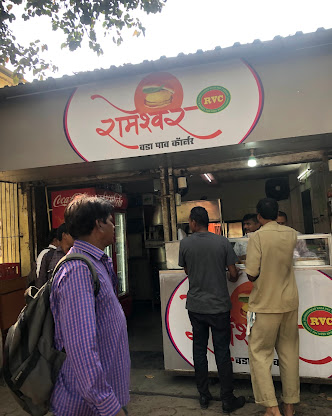 Rameshwar Wadapav Corner