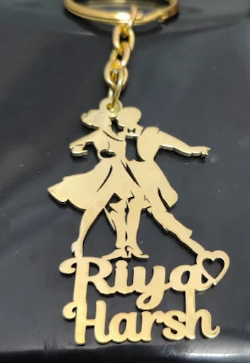 Bhola`s Gifts & Flower Bukey's