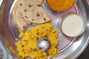 Monu Tiffin Services