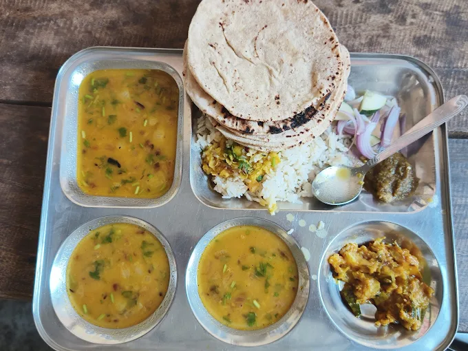 Rupali Tiffin Service And Mess
