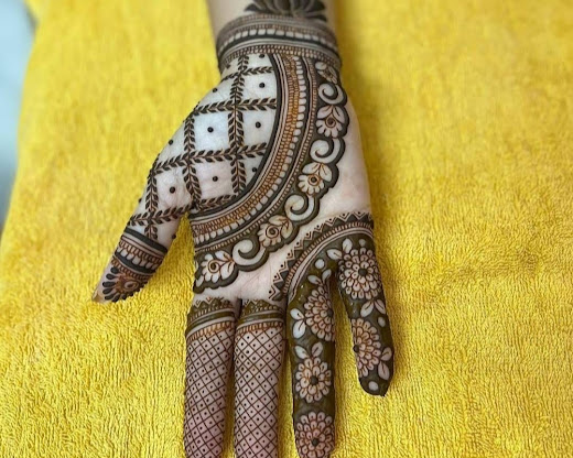 Durgesh Mehandi Artist