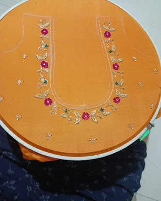 Chhaya Mehendi & Aari Designs